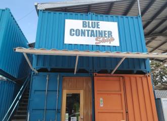 Blue Container: Aus prices, but good stuff, Noro