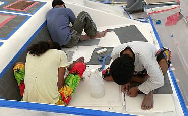 Chandron, Pla & Yando cleaning & preparing the foredeck