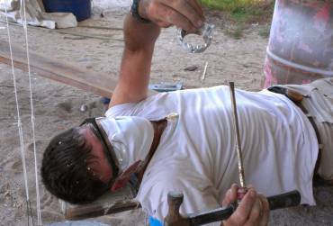 Jon finally removed the top half of the rudder bearing holder