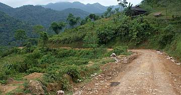 Part of the road to Ha Giang was dirt, but it improved